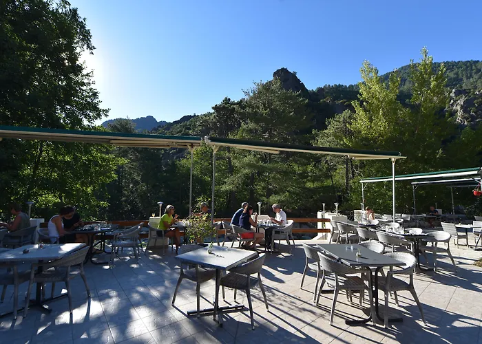 Les Jardins De La Glaciere