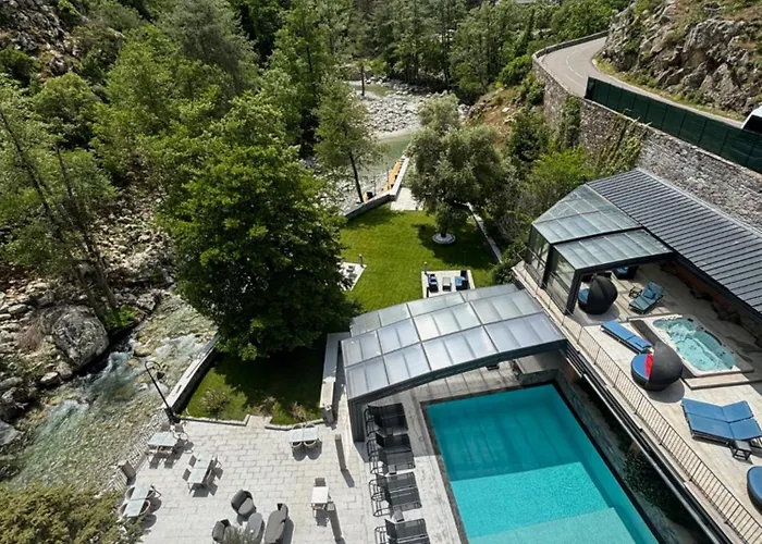 Les Jardins De La Glaciere