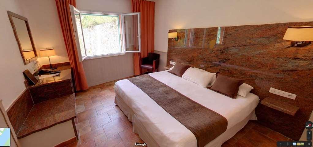 Les Jardins De La Glaciere Hotel 3*